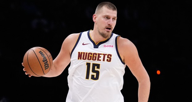 Jokic은 33+15+16 트리플더블을 기록했고 Gordon은 24득점을 기록했으며 Nuggets는 홈에서 Heat를 이겼습니다.