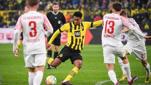 아우크스부르크 vs 보루시아 도르트문트